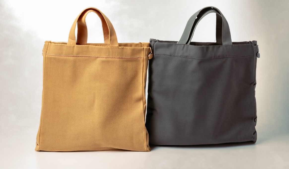 Canvas tote bags in different colors and styles